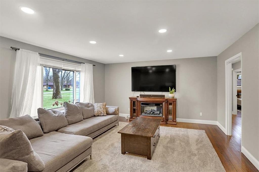 5580 Fenmore Road Indianapolis, IN 46228 - Photo 7 of 38 Gallery Image 7