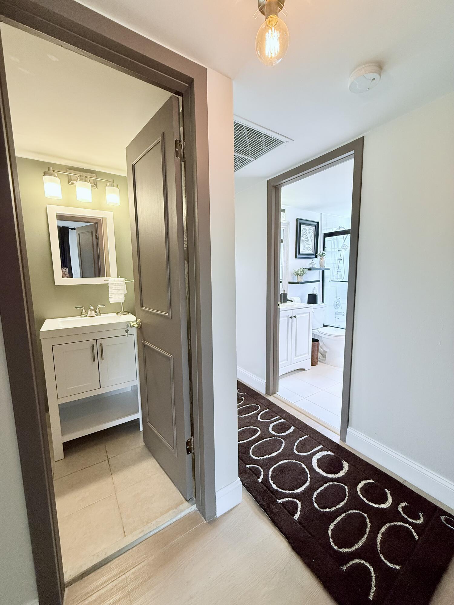 402 Brighton J, Unit J Boca Raton, FL 33434 - Photo 25 of 35 1 Full Bathroom and 1 Half Bathroom