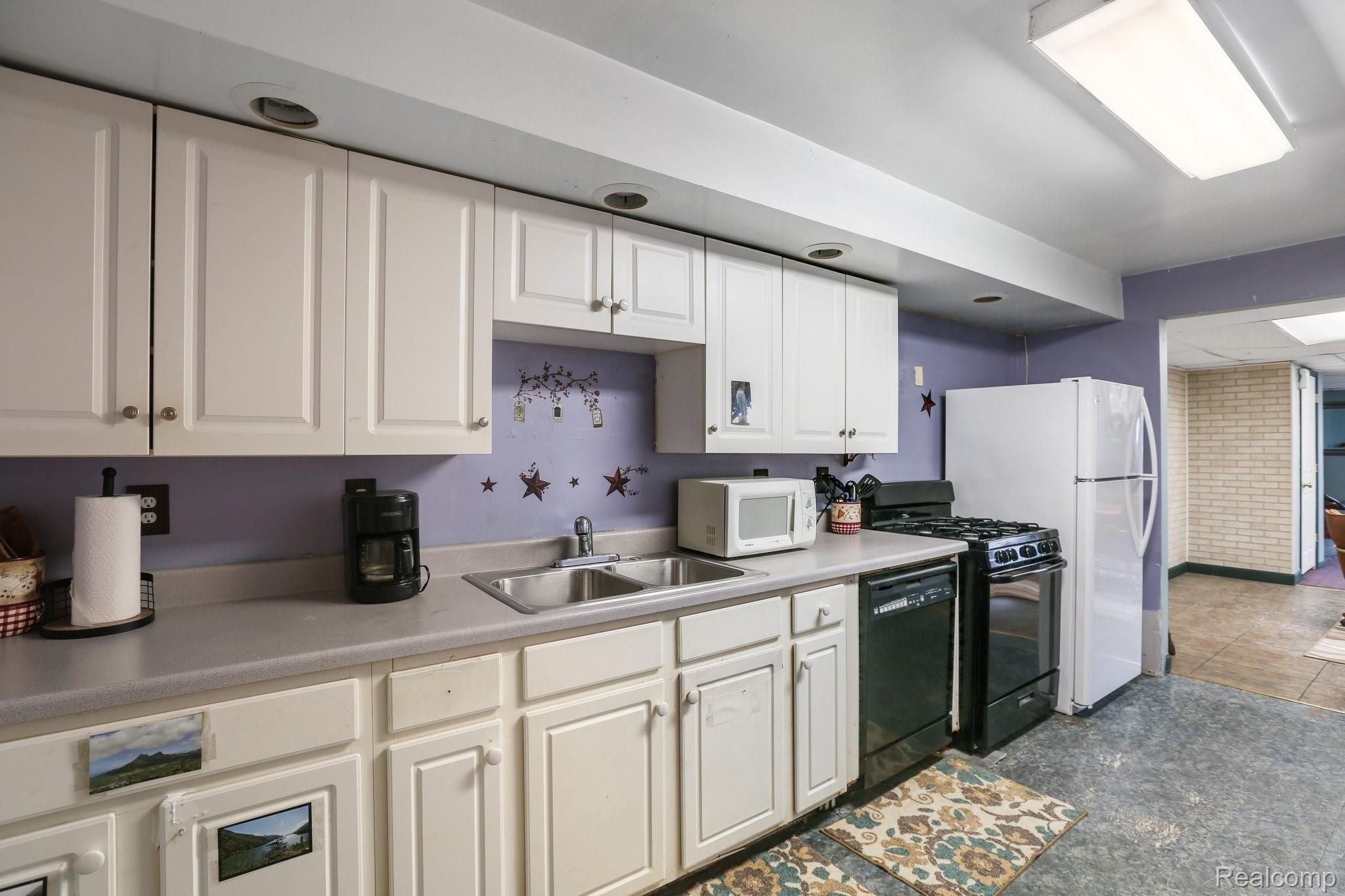8333 Milan-Oakville Road Milan, MI 48160 - Photo 20 of 41 20-web-or-mls-8333 Milan Oakville Road019.jpg