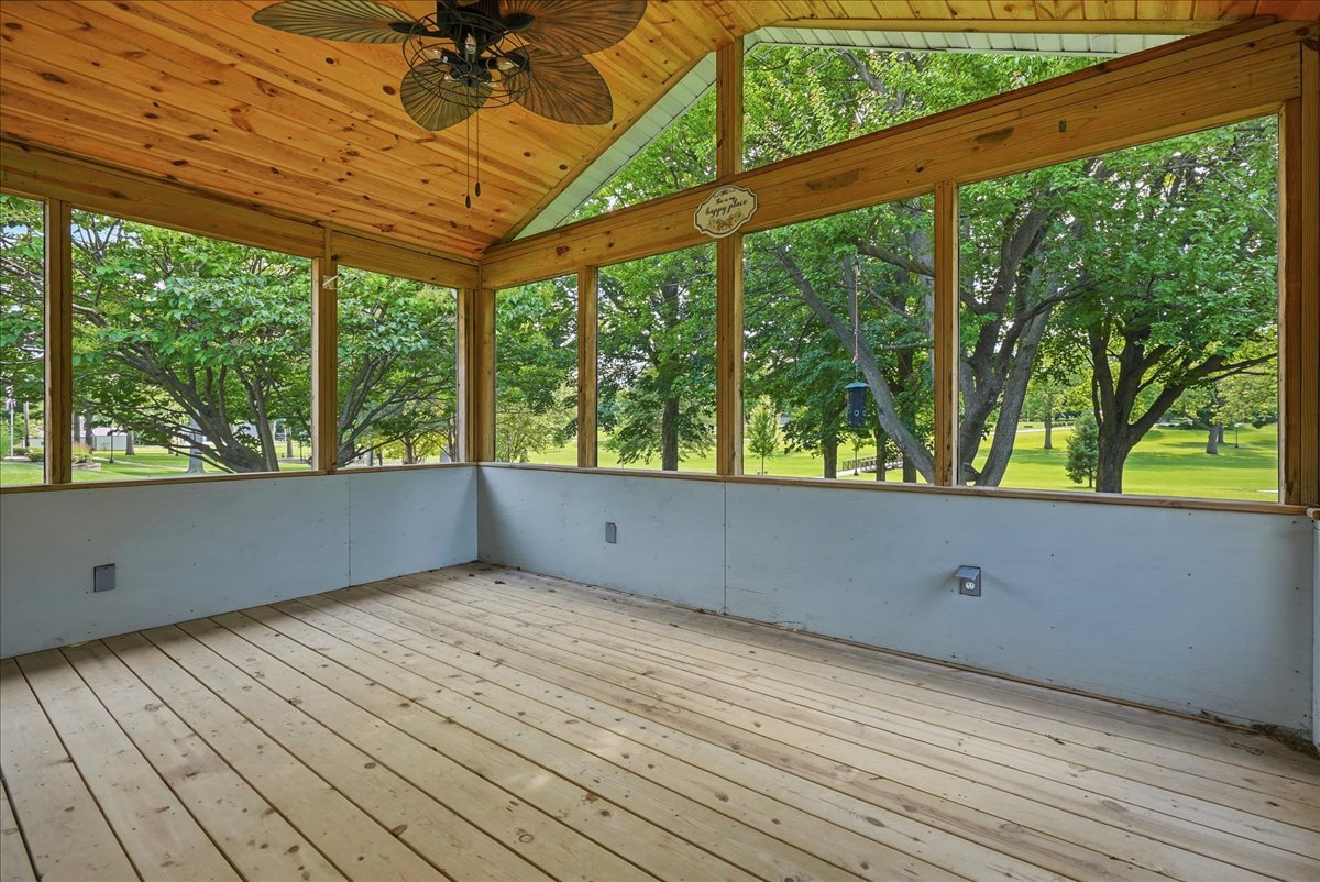 514 Fletcher Street Roanoke, IL 61561 - Photo 8 of 40