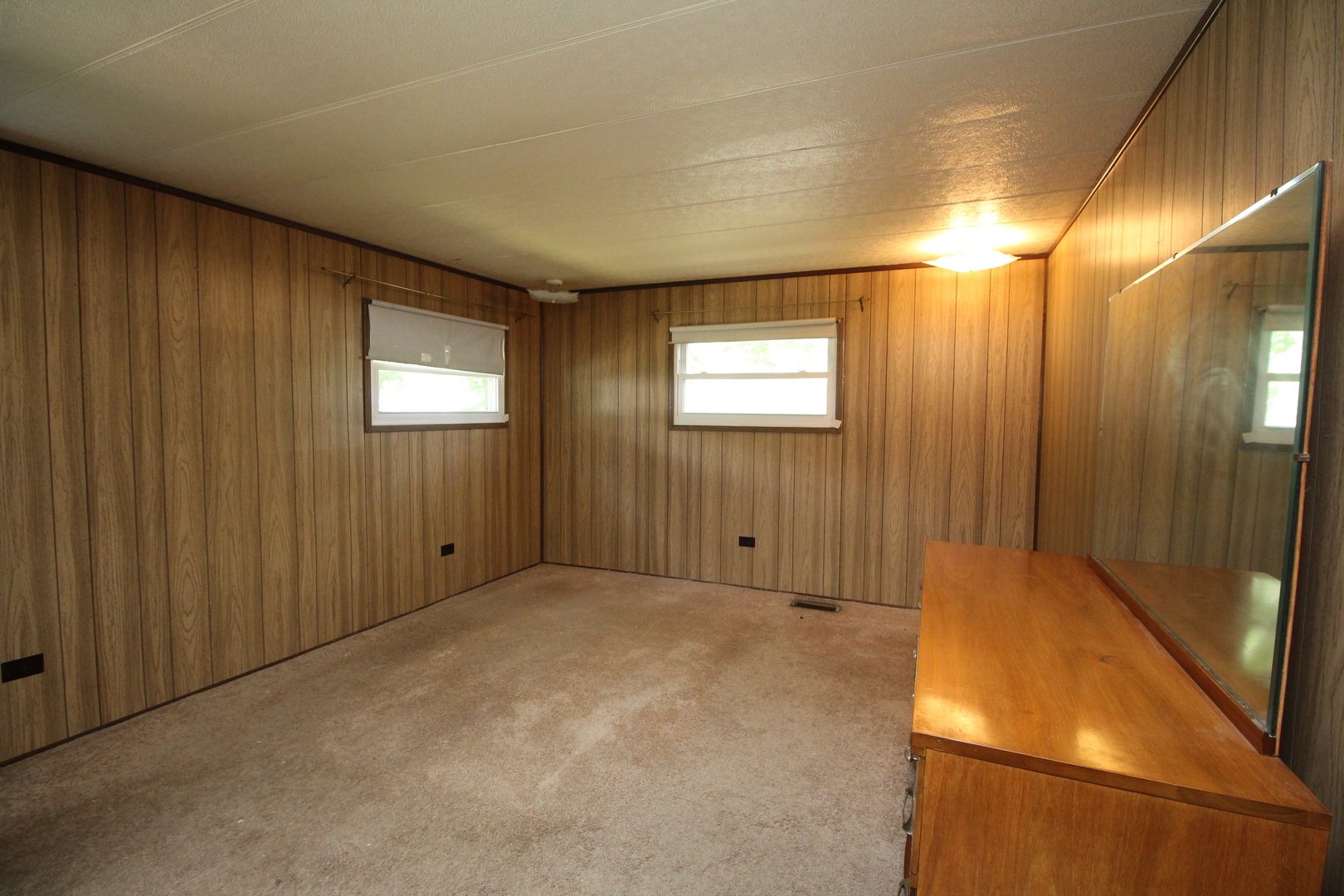 1125 Richard Road Elgin, IL 60123 - Photo 14 of 19