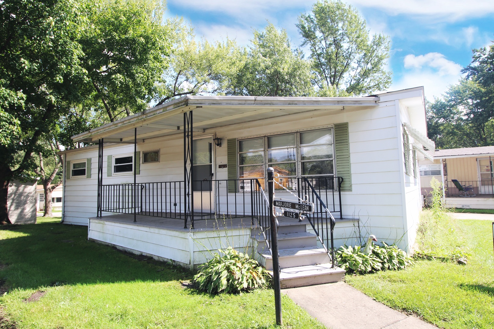 1125 Richard Road Elgin, IL 60123 - Photo 2 of 19