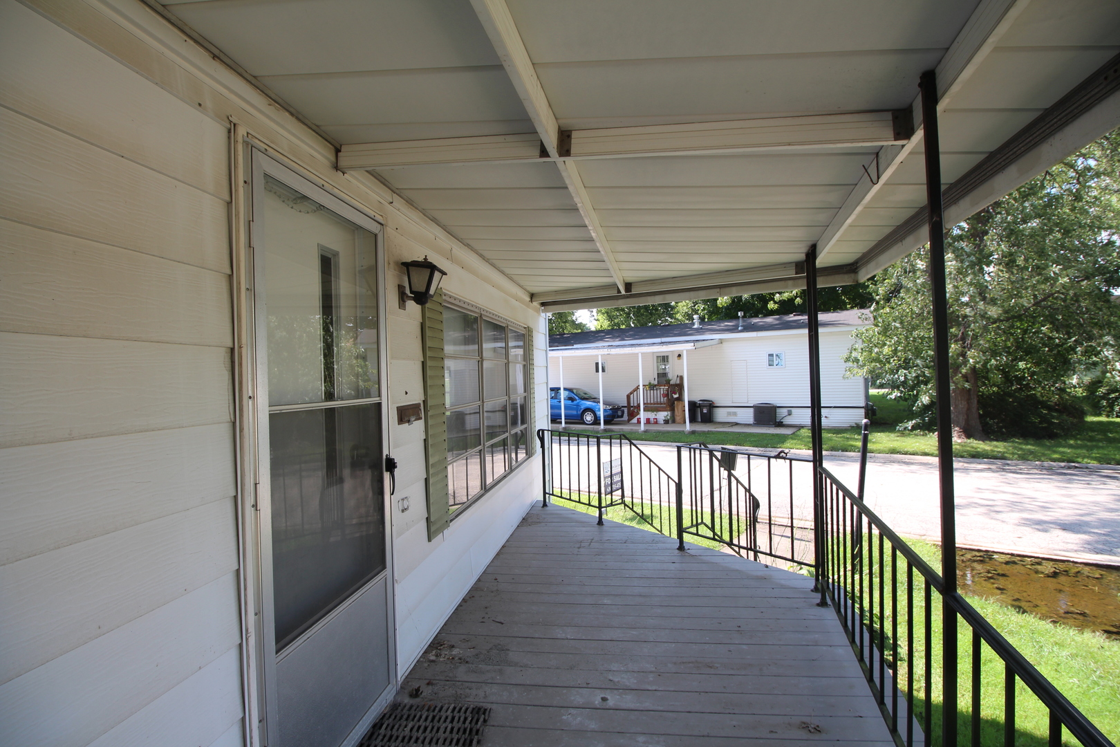 1125 Richard Road Elgin, IL 60123 - Photo 3 of 19