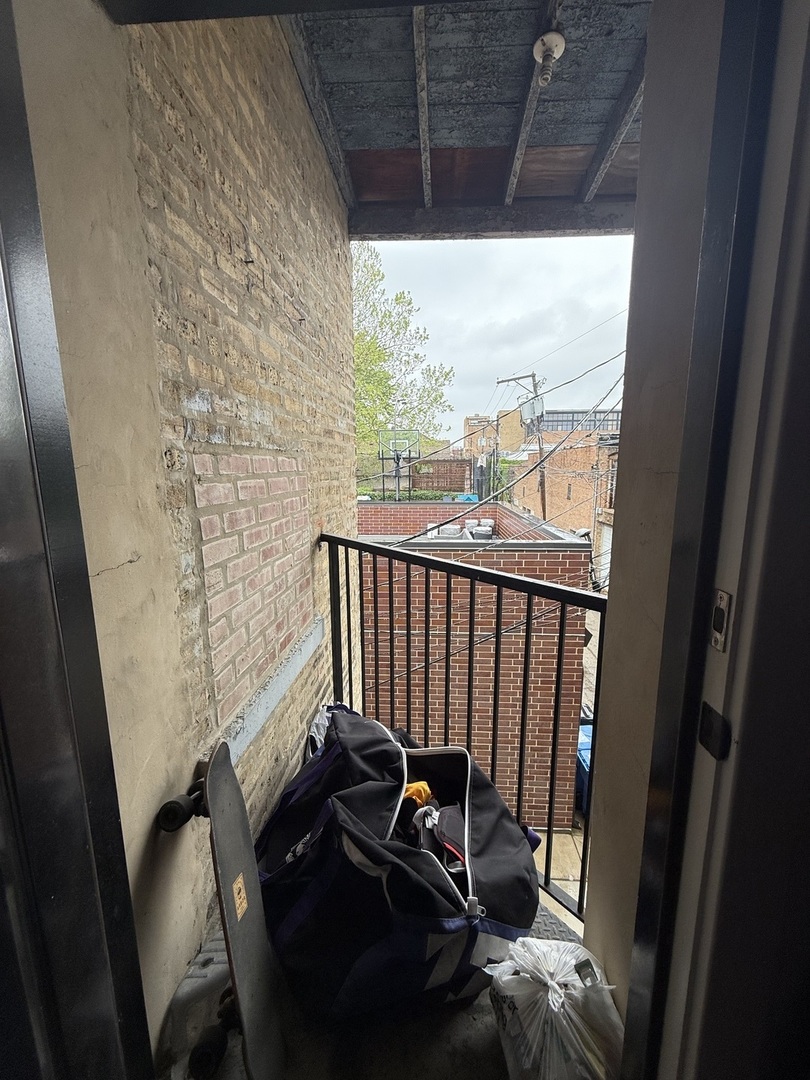 3142 North Racine Avenue, Unit 6 Chicago, IL 60657 - Photo 12 of 21