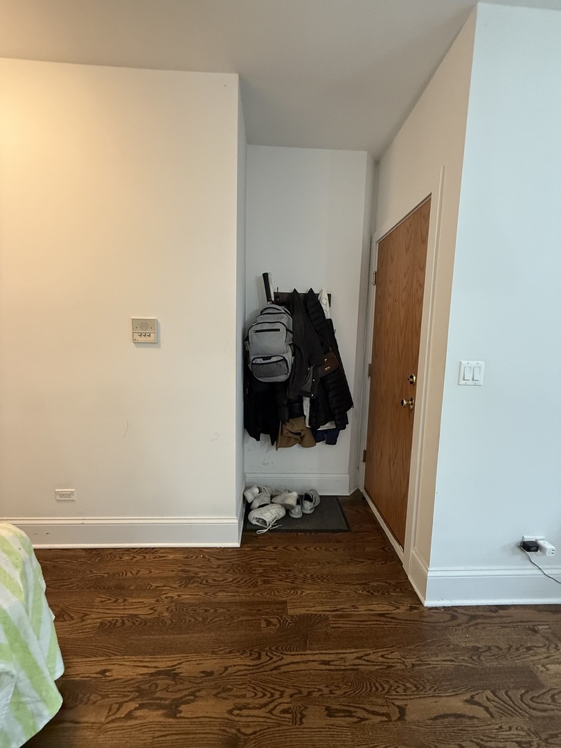 3142 North Racine Avenue, Unit 6 Chicago, IL 60657 - Photo 18 of 21