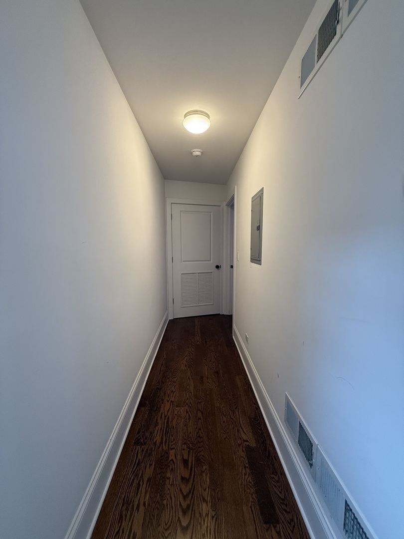 3142 North Racine Avenue, Unit 6 Chicago, IL 60657 - Photo 8 of 21