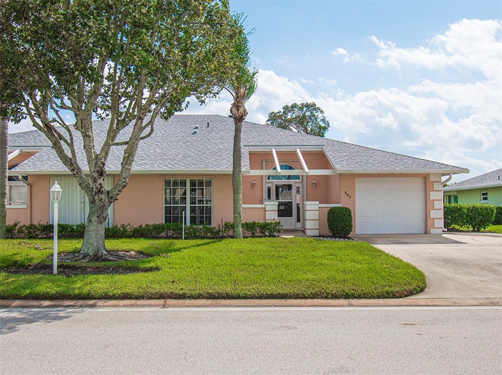 849 Lake Orchid Circle, Unit 849, Vero Beach, FL 32962 Compass