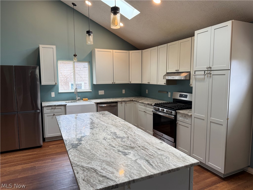 8352 Wyatt Road Broadview Heights, OH 44147 - Photo 2 of 14 Kitchen, Island w/Skylights