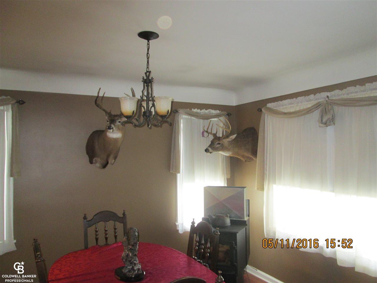 6815 Emmett Road Yale, MI 48097 - Photo 14 of 27 31290603-13.JPG