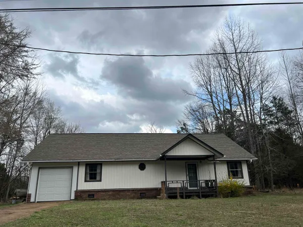 $185,000 | 1685 Fairway Drive, Saulsbury, TN 38067