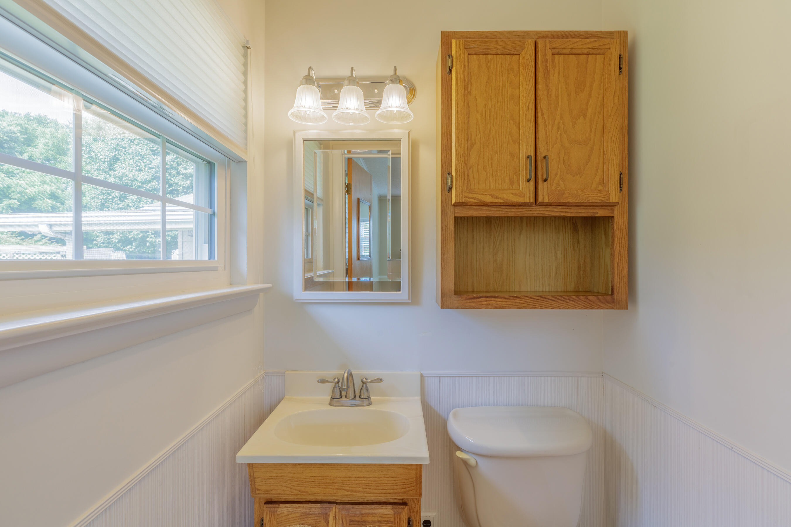 8790 Igou Gap Road Chattanooga, TN 37421 - Photo 30 of 46 Half Bath
