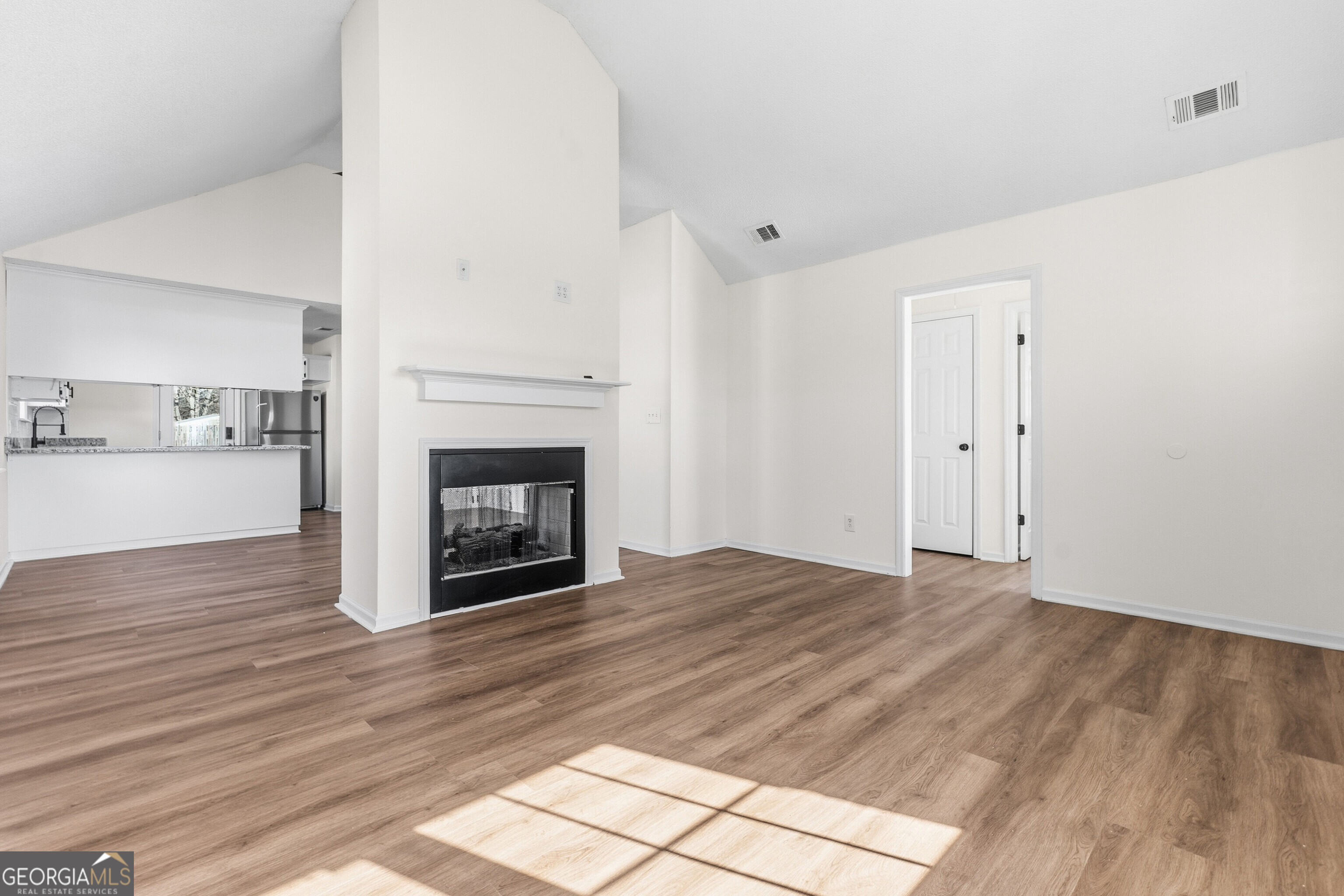 404 Wynfield Lane Bonaire, GA 31005 - Photo 4 of 45