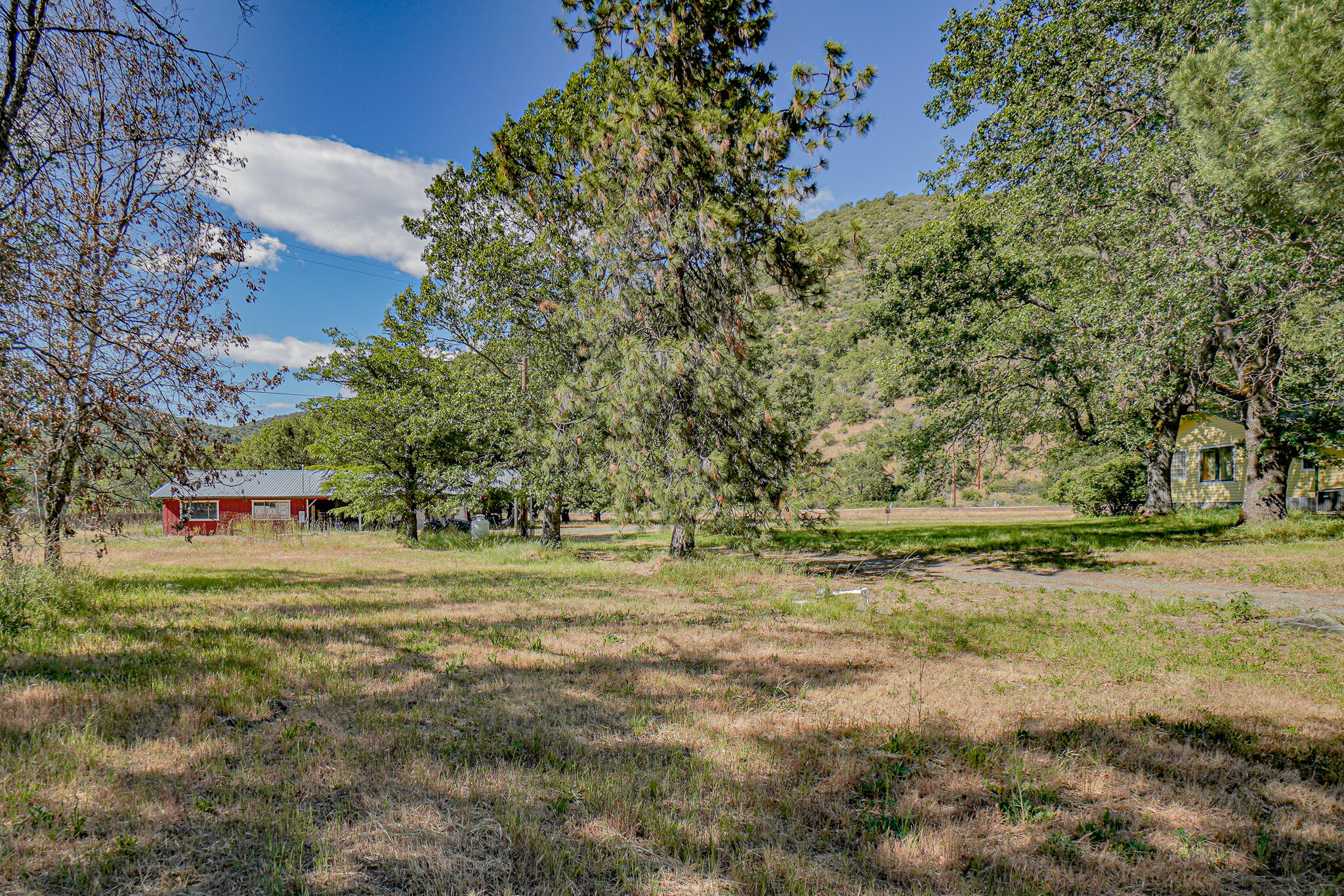 17777 North Applegate Road Grants Pass, OR 97527 - Photo 87 of 104 DSC03144