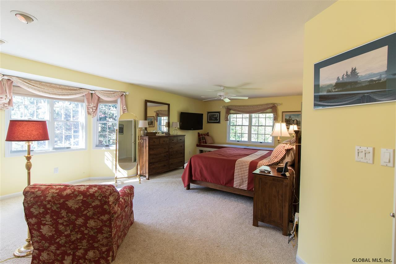 376 Riverview Road Rexford, NY 12148 - Photo 18 of 51 Photo 18