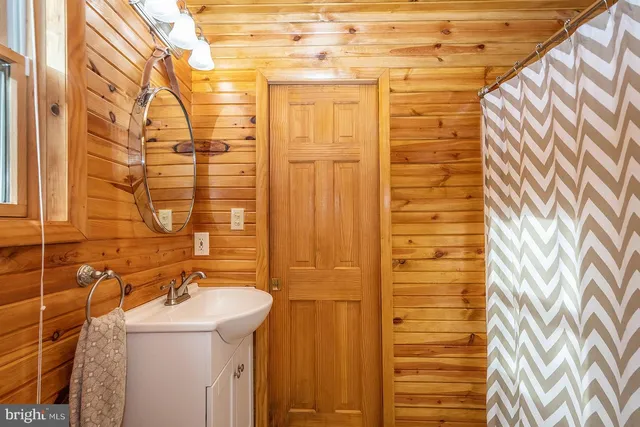 $449,900 | 400 Close Road, McHenry, MD 21541