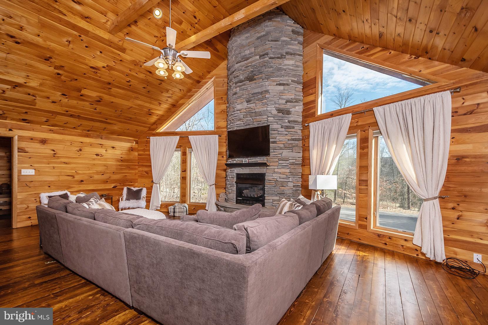 400 Close Road McHenry, MD 21541 - Photo 4 of 41