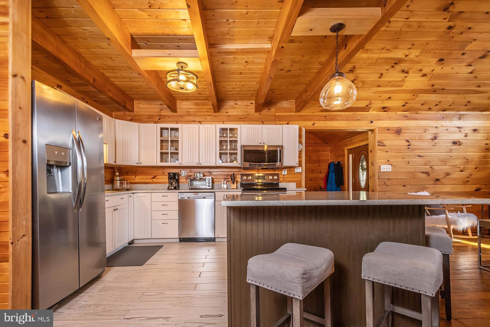 400 Close Road McHenry, MD 21541 - Photo 5 of 41