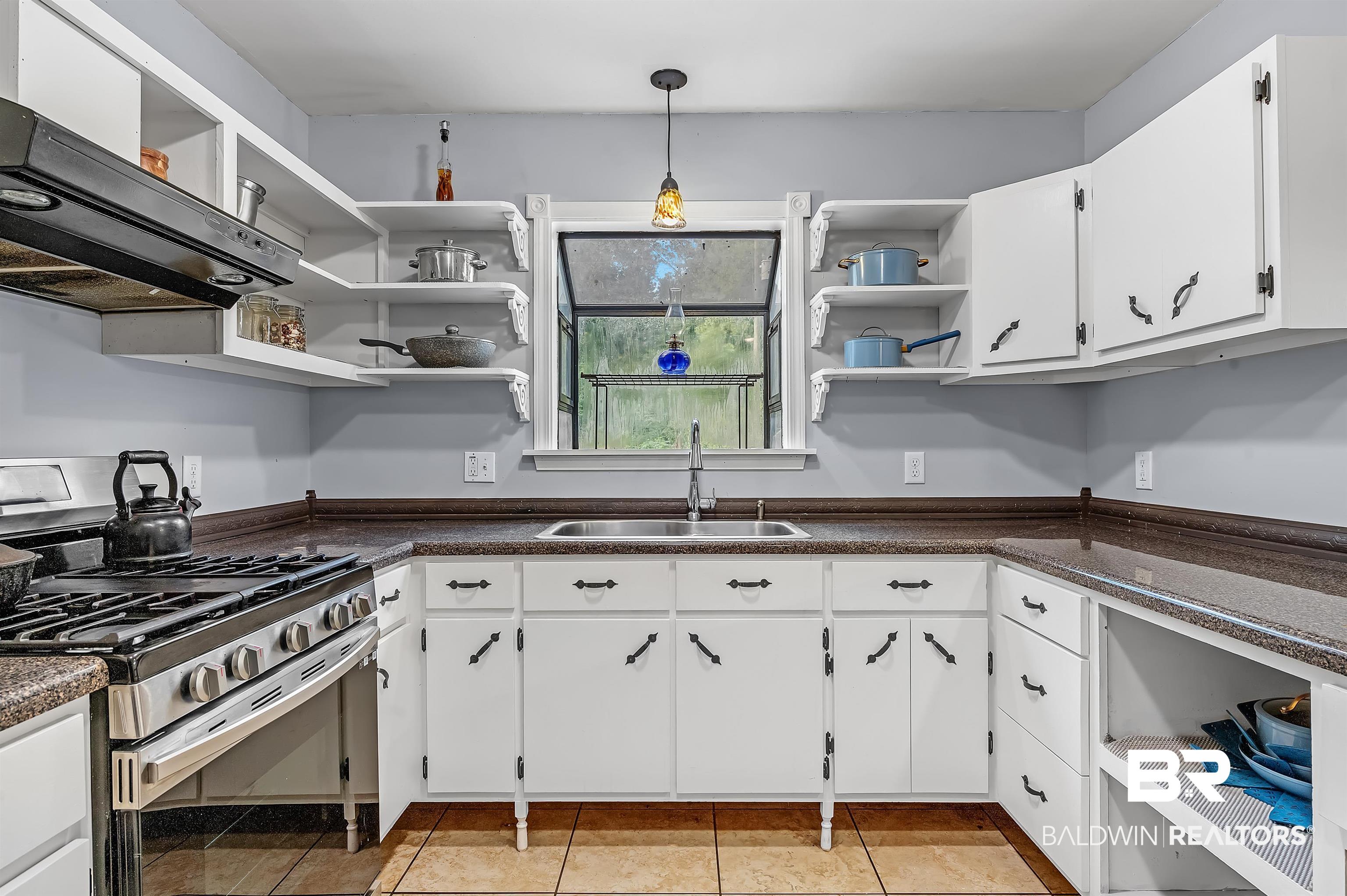 12245 Holly Street Magnolia Springs, AL 36555 - Photo 22 of 49 Kitchen