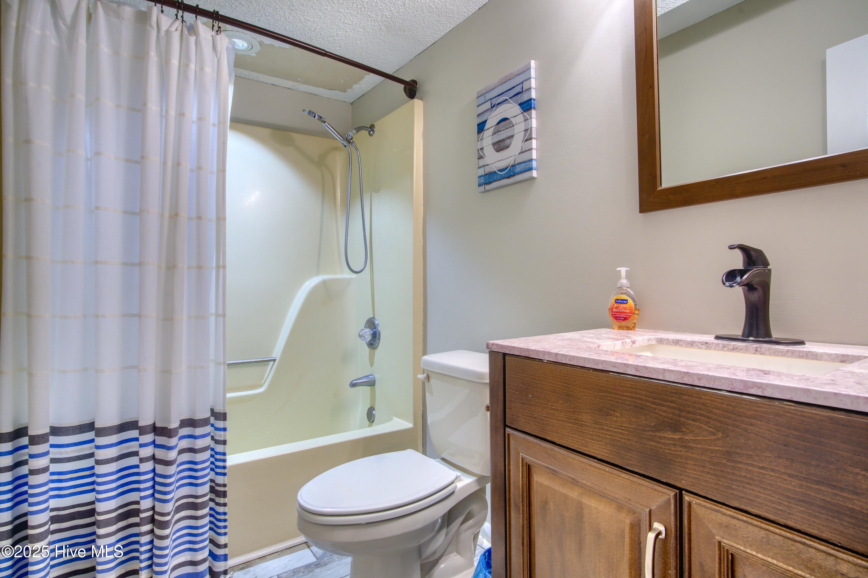 2000 New River Inlet Road, Unit 3313 North Topsail Beach, NC 28460 - Photo 25 of 38 3313 St. Regis - Interior - Edited_3