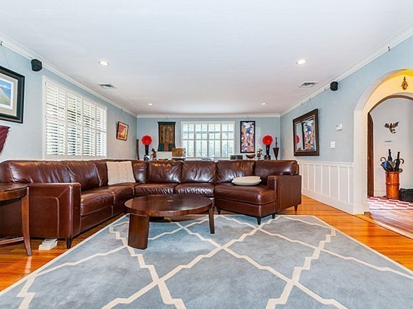 31 Devonshire Road Newton, MA 02468 - Photo 18 of 29 Gallery Image 18