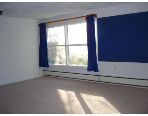 25 Squire Road Winchester, MA 01890 - Photo 12 of 12 a view of empty room with window