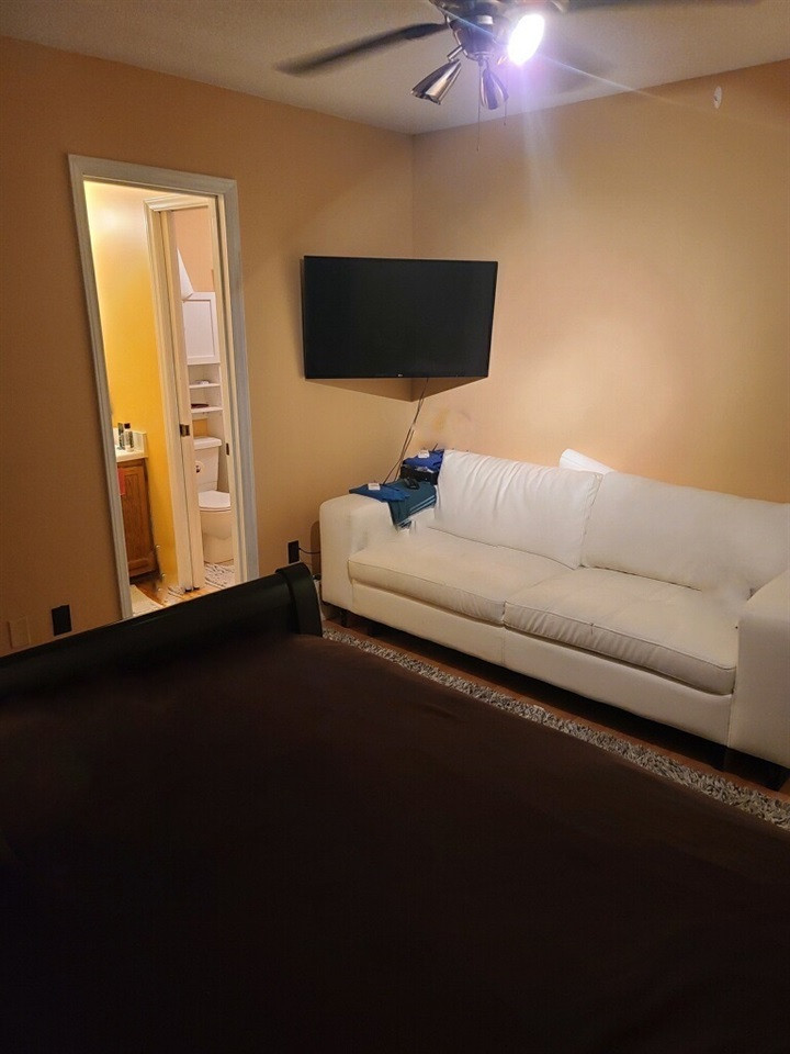 5859 Shady Grove Circle Raleigh, NC 27609 - Photo 19 of 24 Photo 19