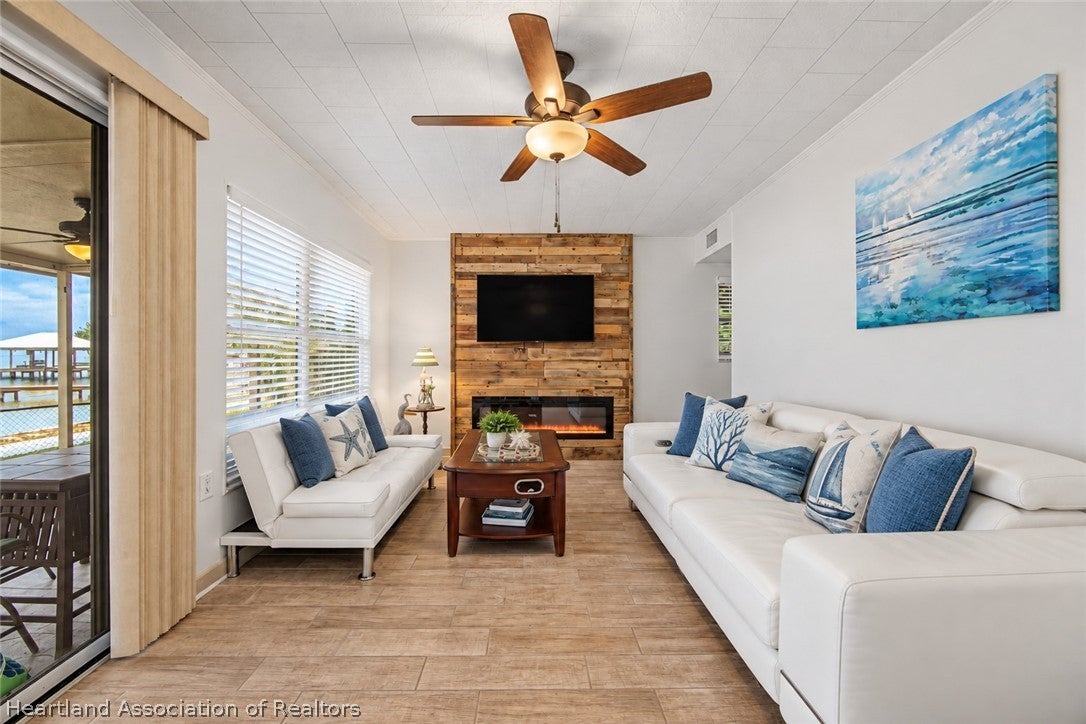 562 Lake June Road Lake Placid, FL 33852 - Photo 7 of 26 Gallery Image 7