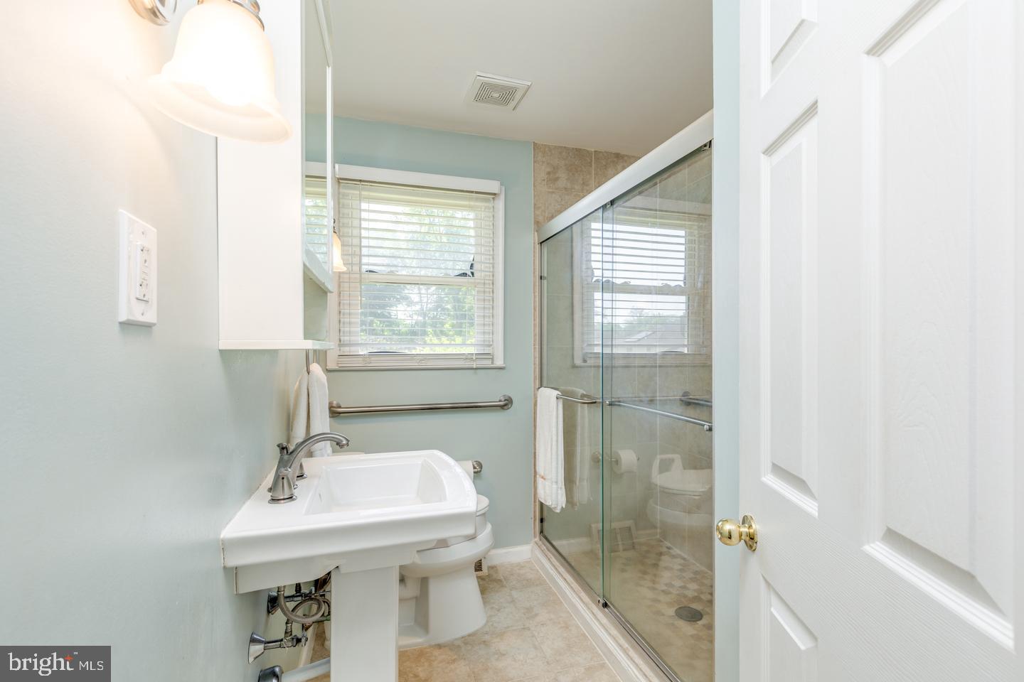 601 King George Road Cherry Hill, NJ 08034 - Photo 22 of 38 Gallery Image 22