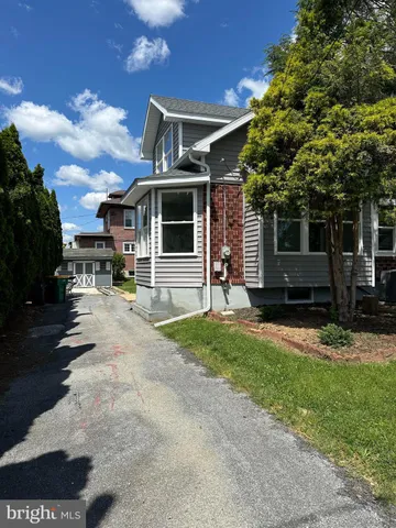 $2,300 | 2102 Reading Avenue, West Lawn, PA 19609