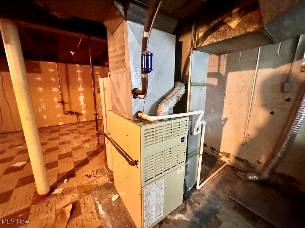 4770 Burleigh Road Cleveland, OH 44125 - Photo 18 of 22 Utilities with heating unit