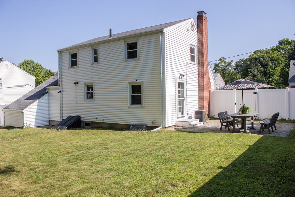 31 Netta Road Dedham, MA 02026 - Photo 20 of 22 Gallery Image 20