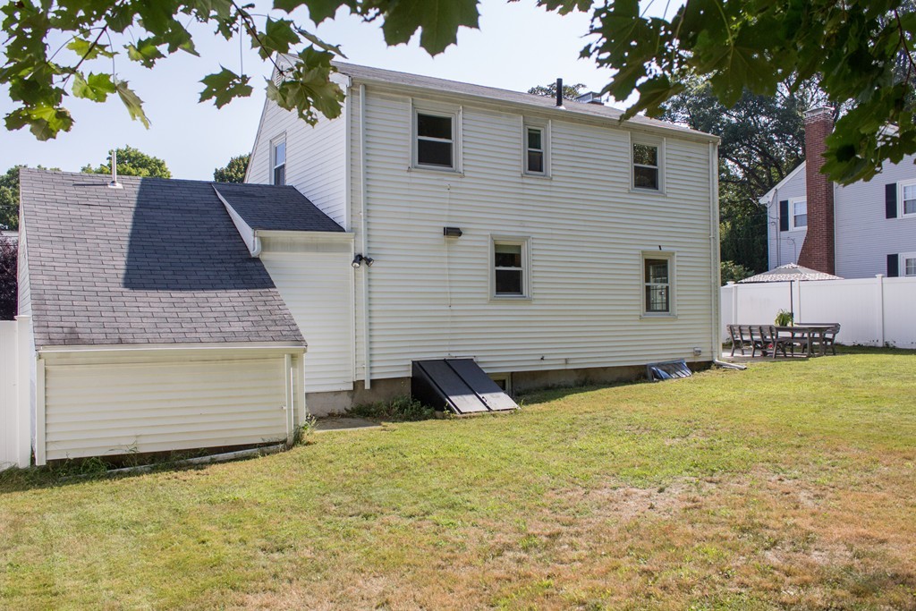 31 Netta Road Dedham, MA 02026 - Photo 21 of 22 Gallery Image 21