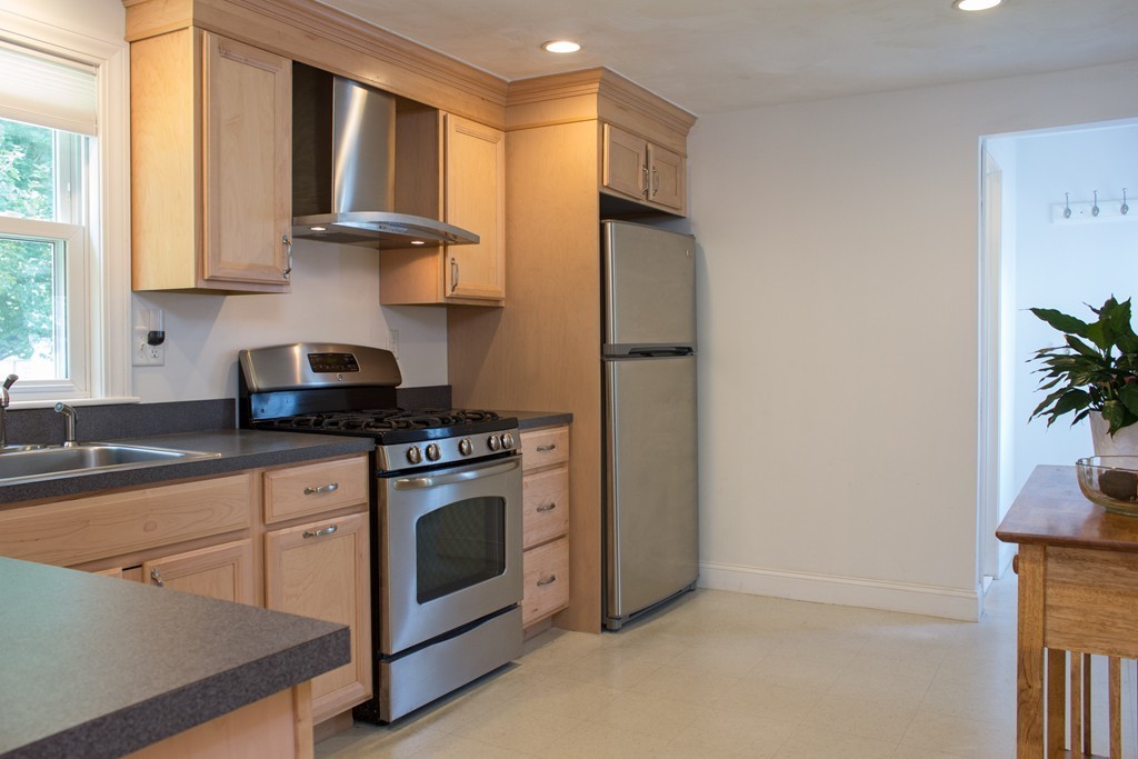 31 Netta Road Dedham, MA 02026 - Photo 6 of 22 Gallery Image 6