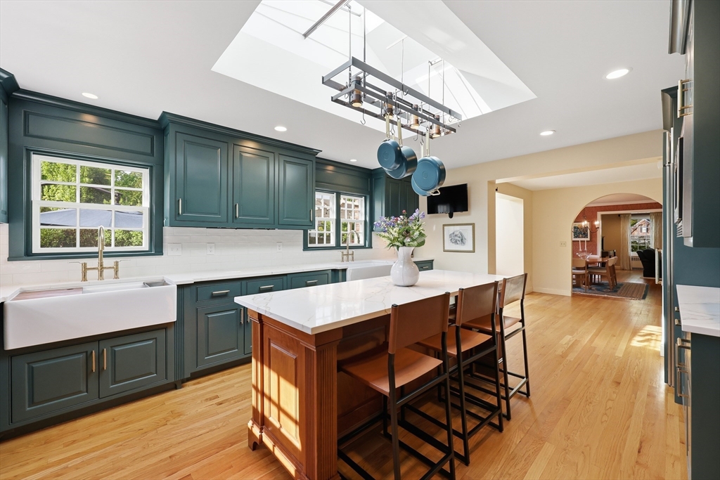 123 Englewood Road Longmeadow, MA 01106 - Photo 4 of 42 Gallery Image 4