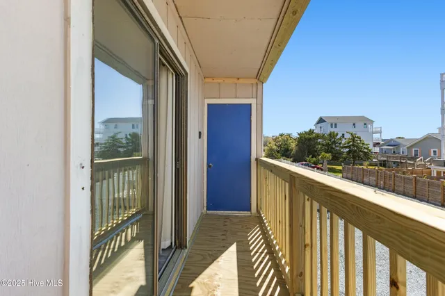 $429,000 | 505 Carolina Beach Avenue North, Unit 1F, Carolina Beach, NC 28428