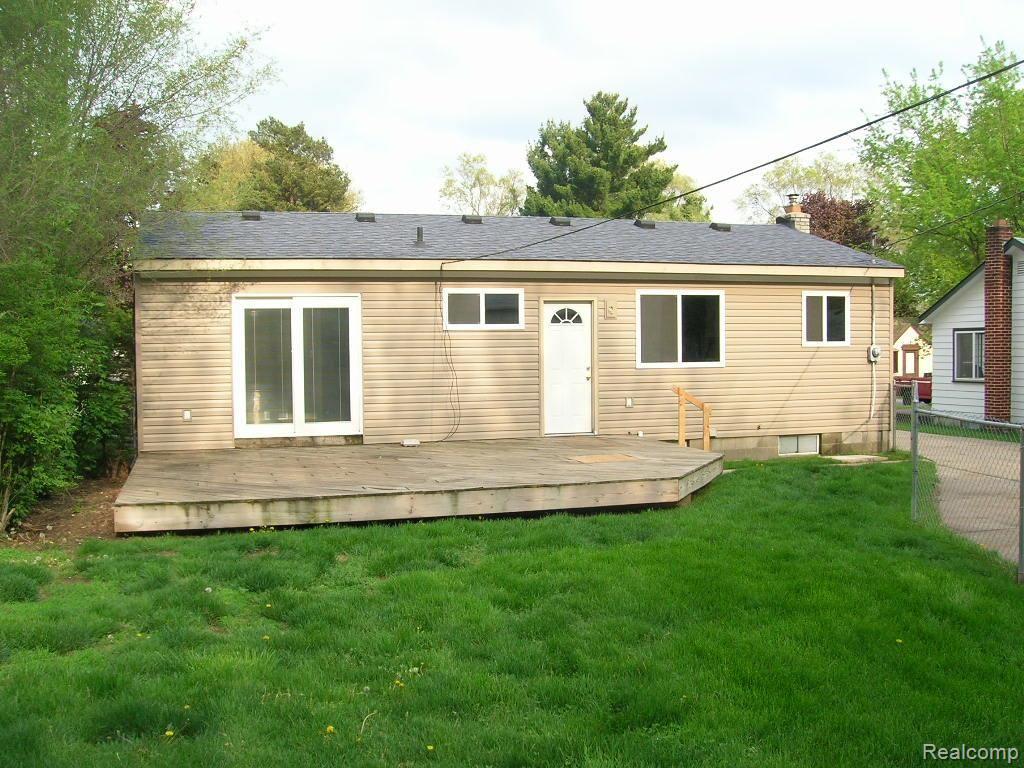 47151 Frederick Road Utica, MI 48317 - Photo 8 of 9 DSCN4390