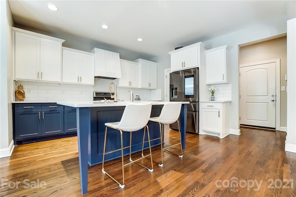 6748 Montgomery Road Lake Wylie, SC 29710 - Photo 12 of 48 Gallery Image 12