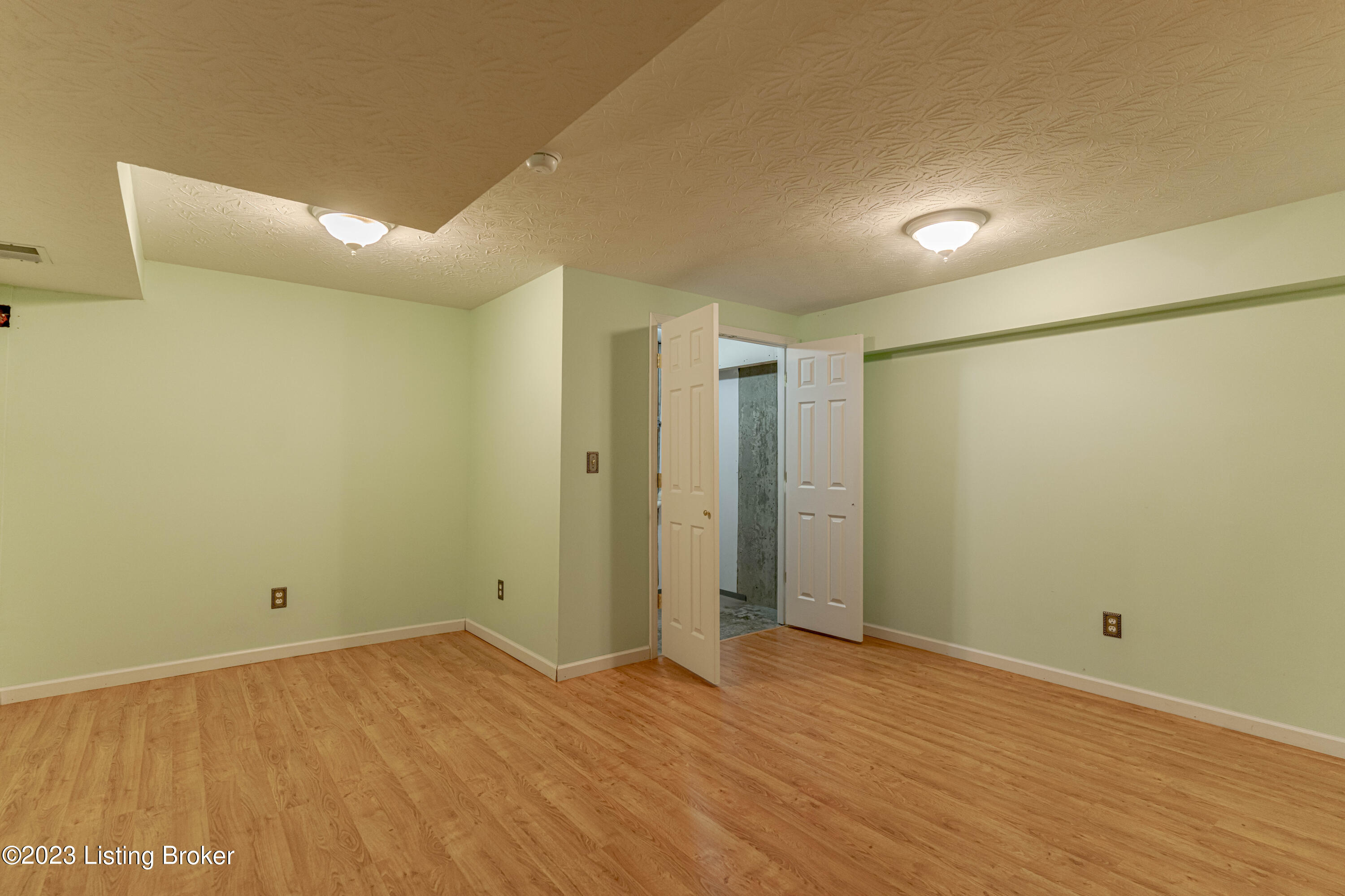373 Redwing Road Brandenburg, KY 40108 - Photo 45 of 57 37