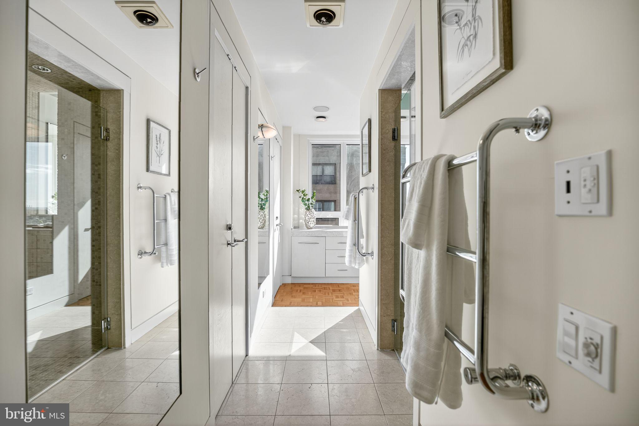 1820 Rittenhouse Square, Unit 1802 Philadelphia, PA 19103 - Photo 16 of 28 Primary Bathroom