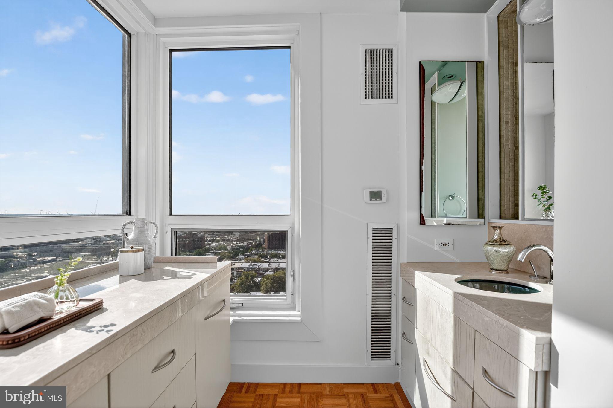 1820 Rittenhouse Square, Unit 1802 Philadelphia, PA 19103 - Photo 17 of 28 Primary Bathroom