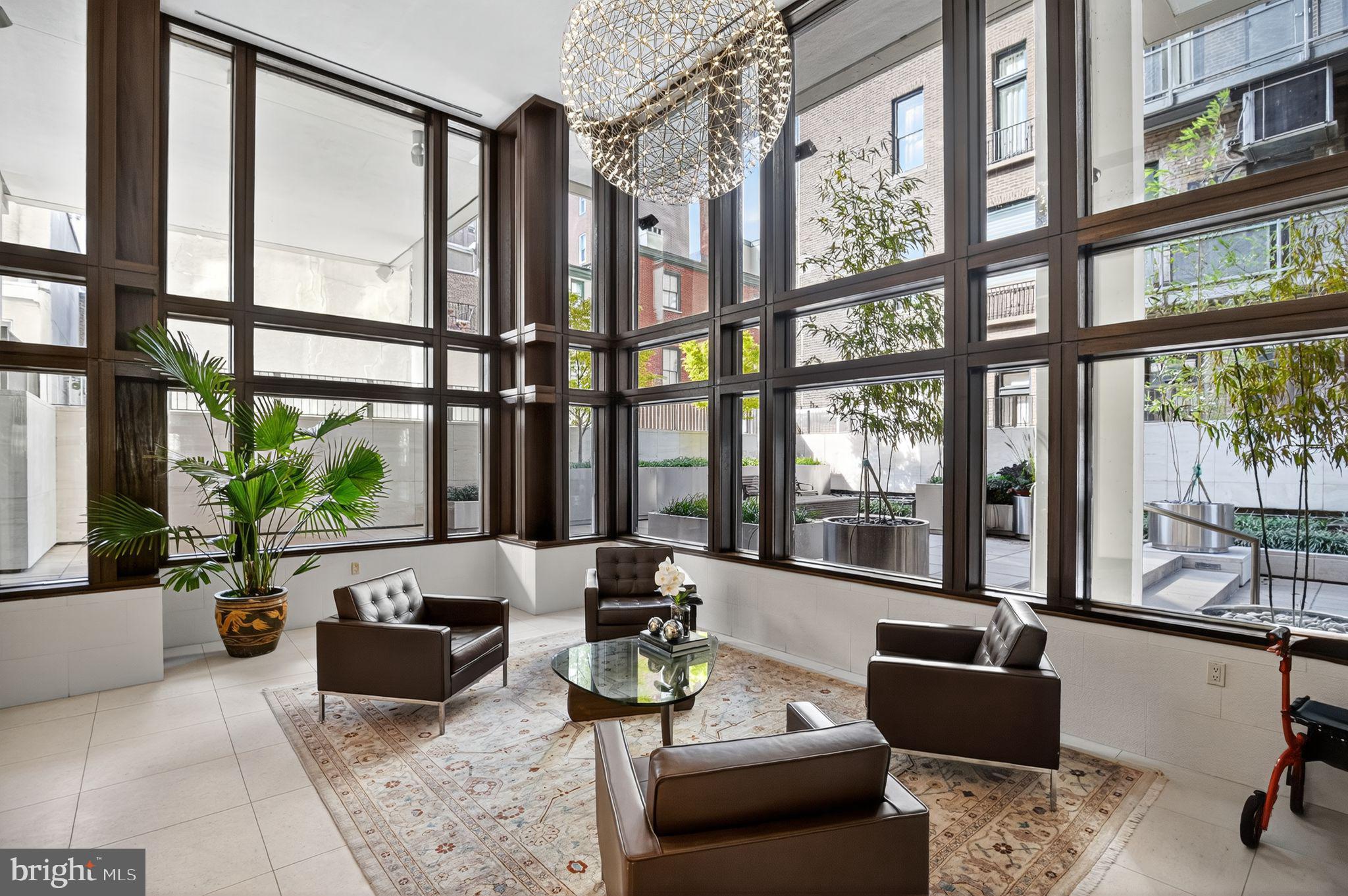 1820 Rittenhouse Square, Unit 1802 Philadelphia, PA 19103 - Photo 24 of 28 1820 Rittenhouse Square Lobby