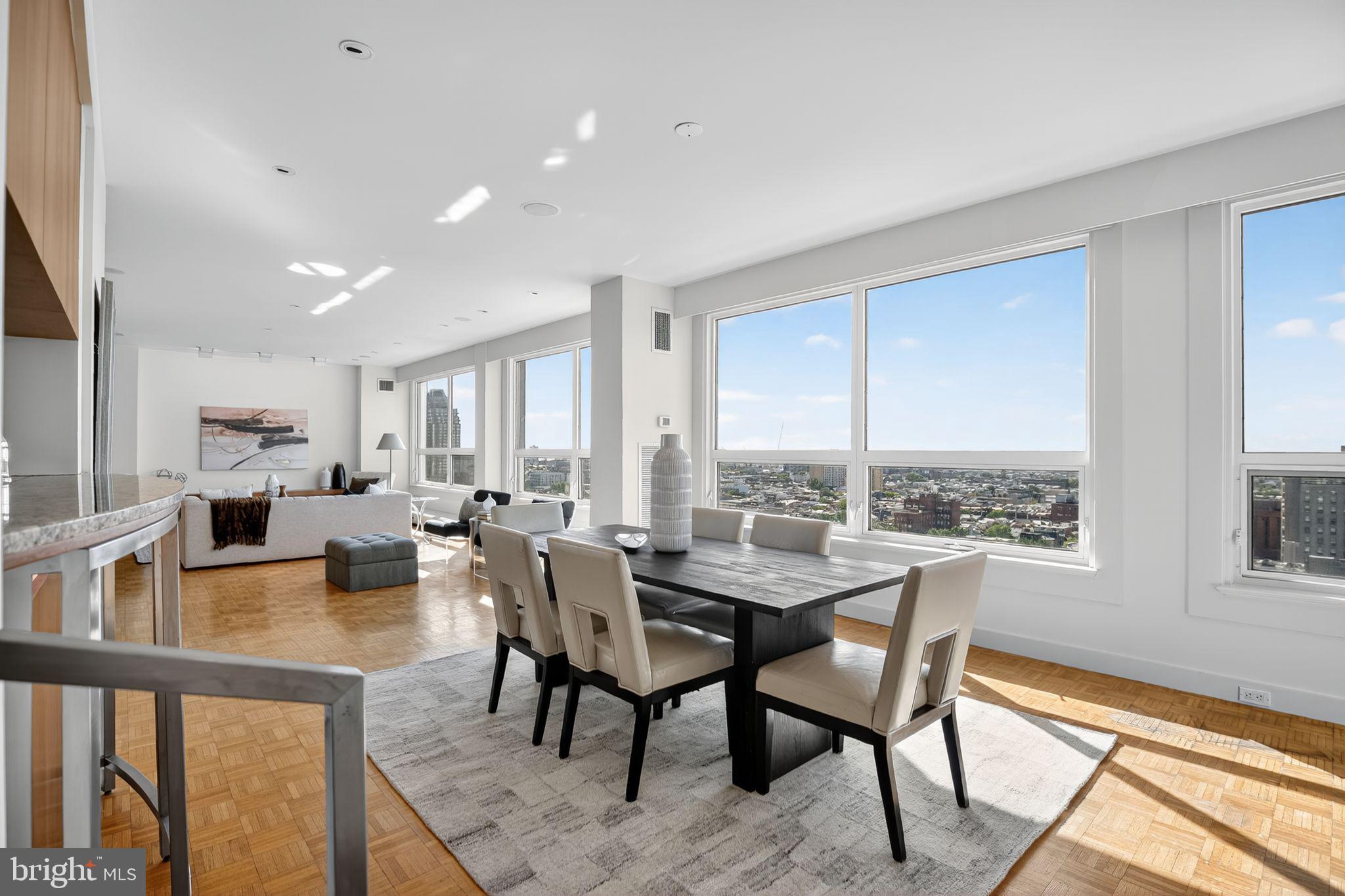 1820 Rittenhouse Square, Unit 1802 Philadelphia, PA 19103 - Photo 5 of 28 Gallery Image 5