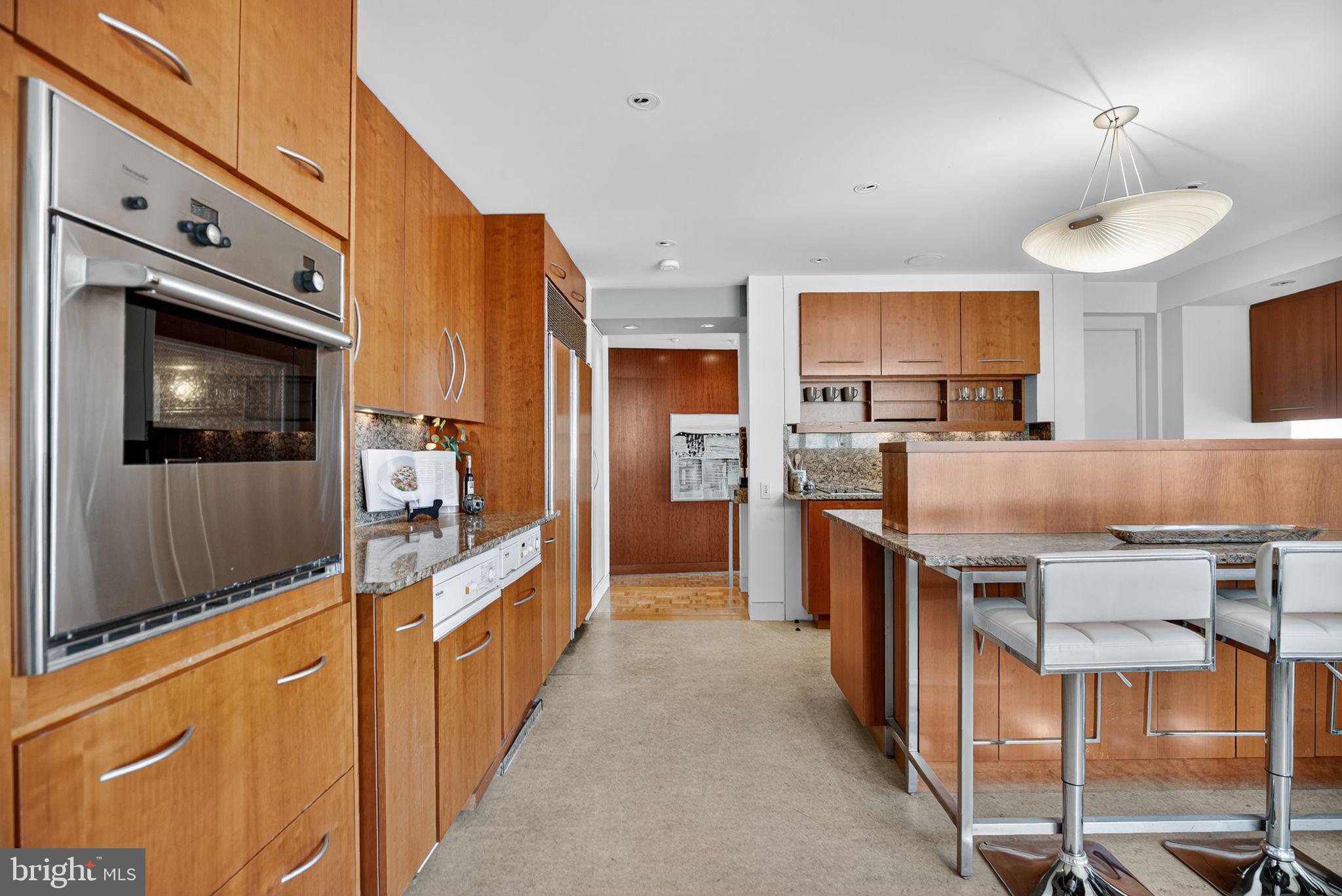 1820 Rittenhouse Square, Unit 1802 Philadelphia, PA 19103 - Photo 8 of 28 Gallery Image 8