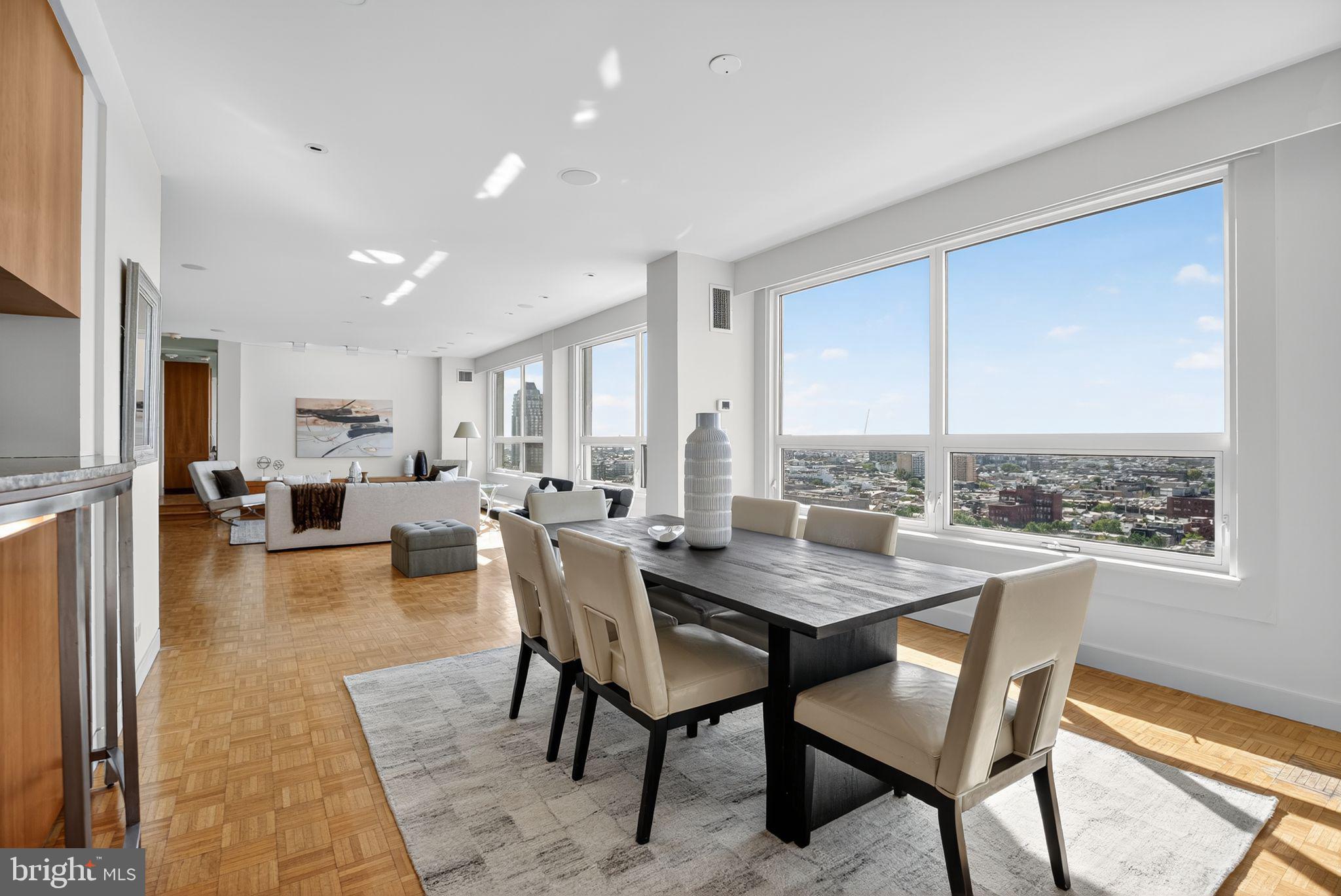 1820 Rittenhouse Square, Unit 1802 Philadelphia, PA 19103 - Photo 10 of 28 Gallery Image 10