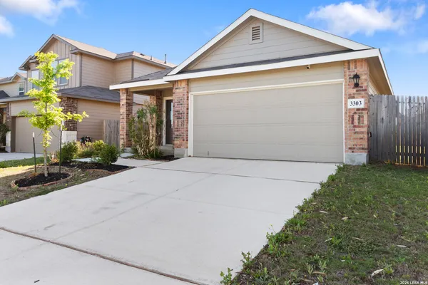 $1,850 | 3303 Mission River, San Antonio, TX 78245