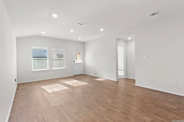 $1,850 | 3303 Mission River, San Antonio, TX 78245