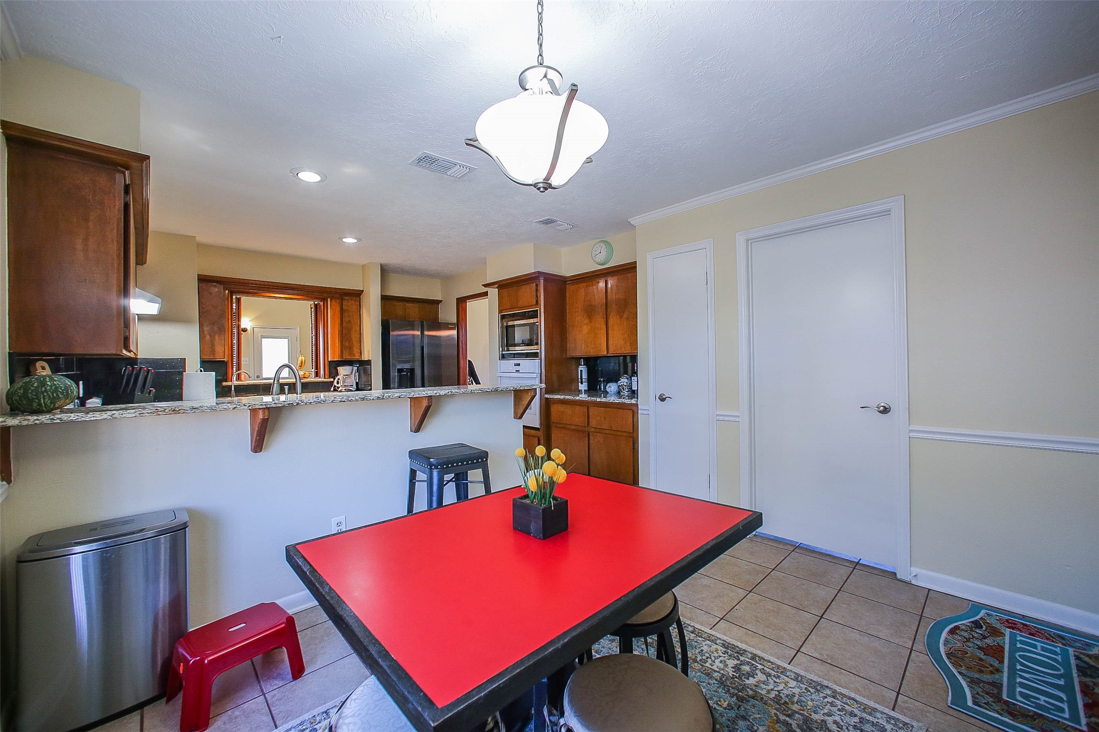 9511 Sharpcrest Street Houston, TX 77036 - Photo 6 of 28