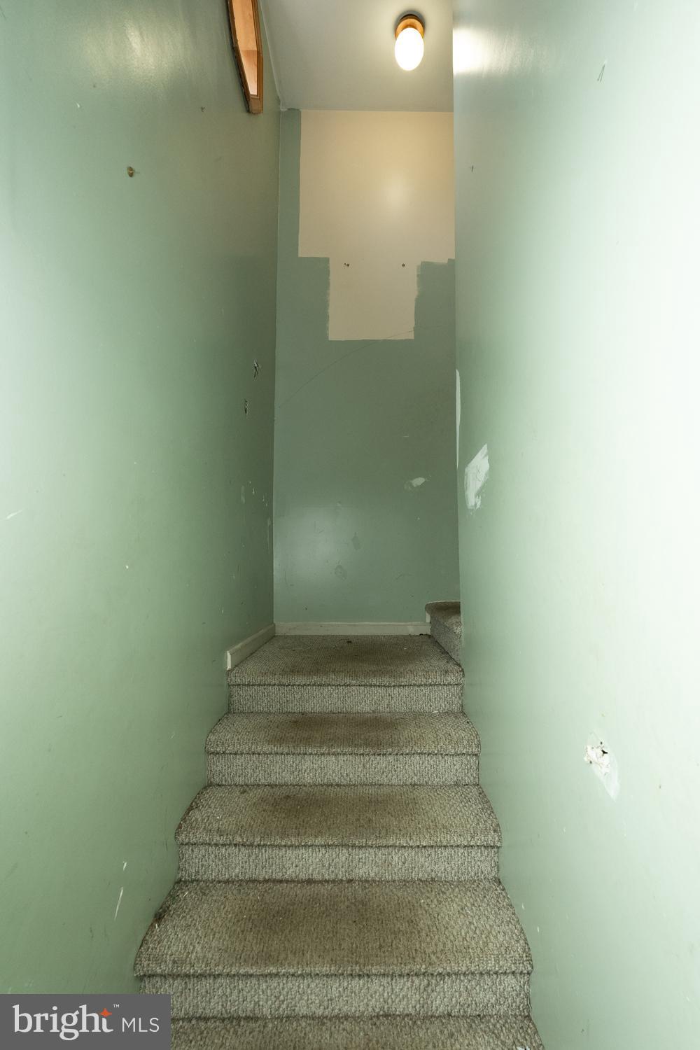 33 Clementon Road West Gibbsboro, NJ 08026 - Photo 32 of 47 a view of entryway