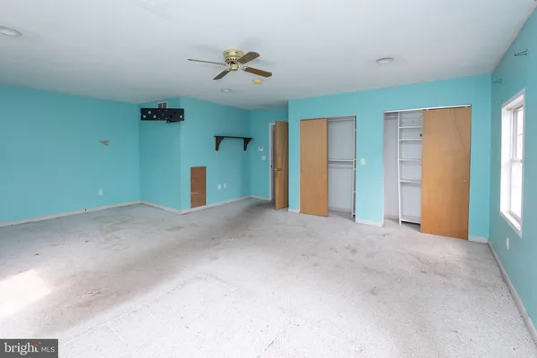 a view of empty room