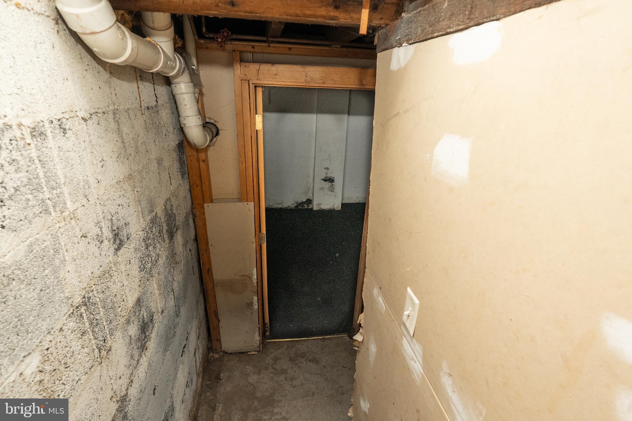 33 Clementon Road West Gibbsboro, NJ 08026 - Photo 45 of 47 a view of a bathroom